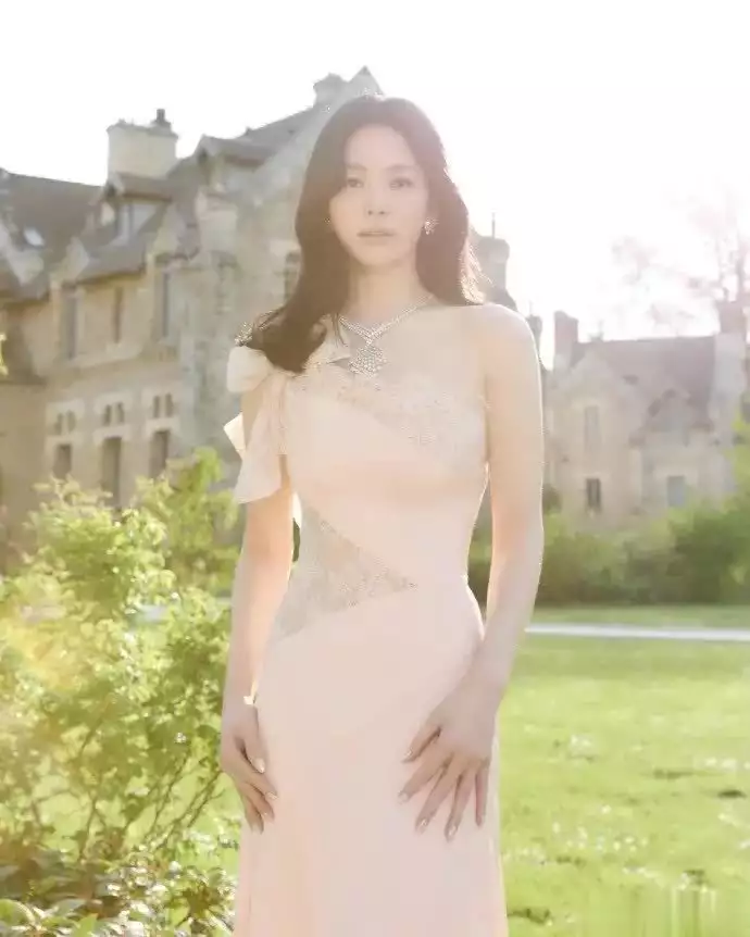宋慧乔穿搭_宋慧乔夏季穿搭_宋慧乔