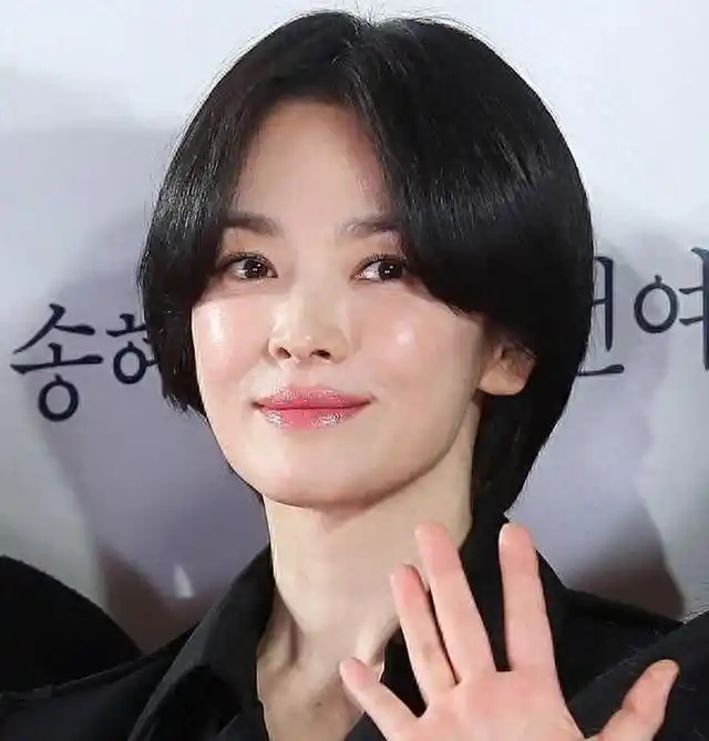 44岁宋慧乔果断开个人工作室，不再续约老东家，自己当老板